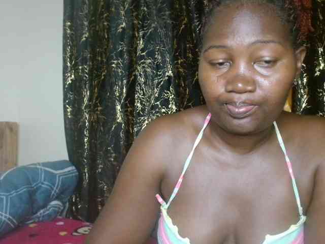 Sexxy-pretty24 webcam