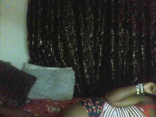 Sexxy-pretty24 webcam