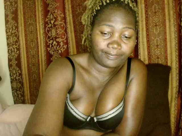 Sexxy-pretty24 webcam