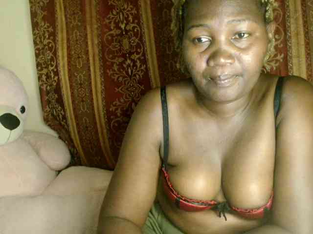 Sexxy-pretty24 webcam