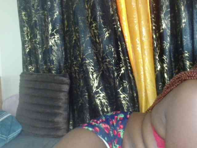 Sexxy-pretty24 webcam