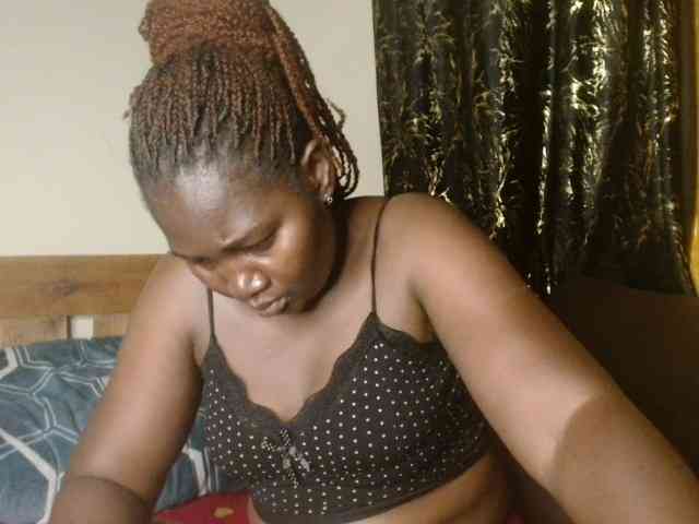 Sexxy-pretty24 webcam