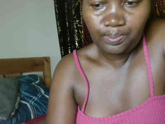 Sexxy-pretty24 webcam