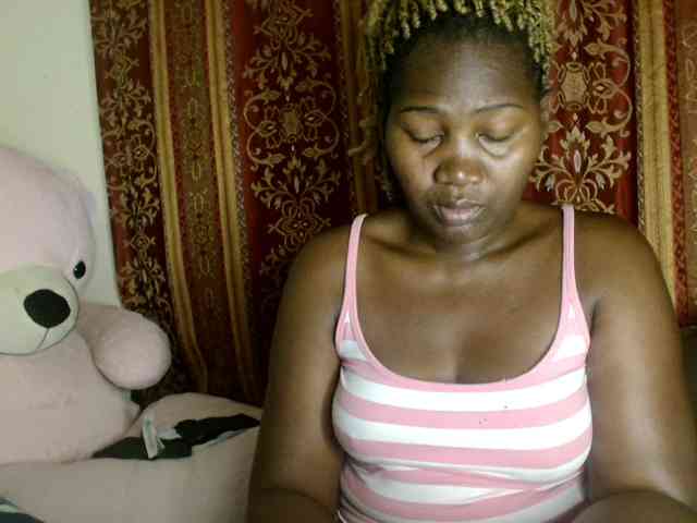 Sexxy-pretty24 webcam