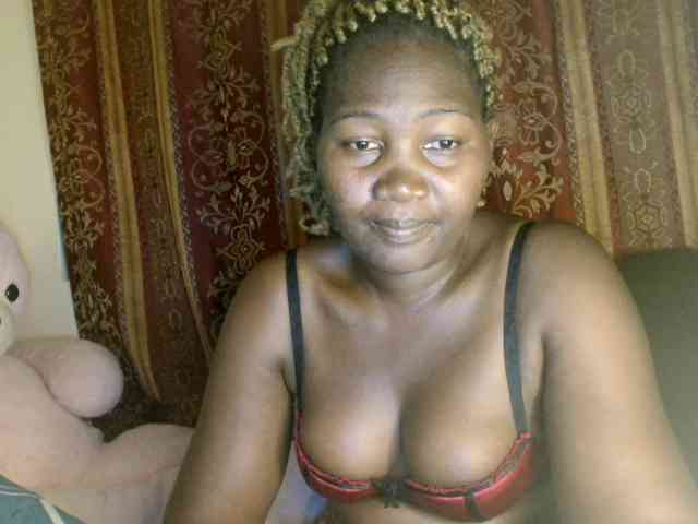 Sexxy-pretty24 webcam