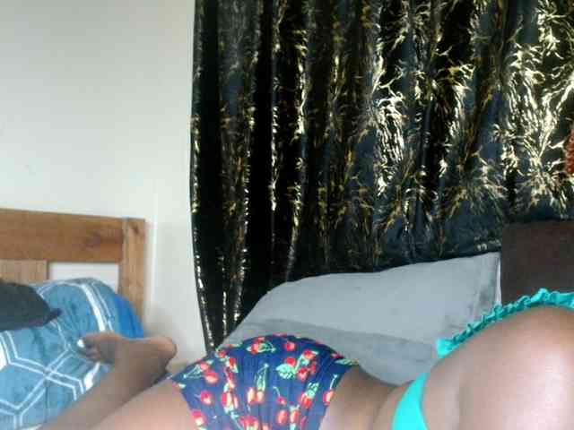 Sexxy-pretty24 webcam