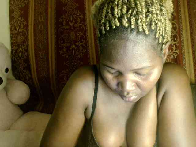 Sexxy-pretty24 webcam