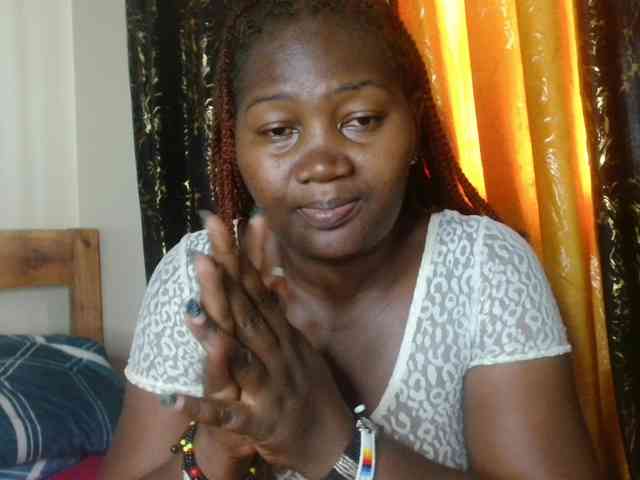 Sexxy-pretty24 webcam