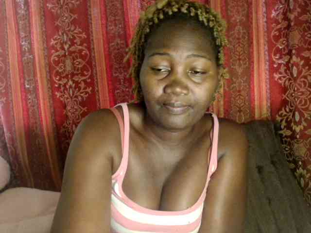 Sexxy-pretty24 webcam