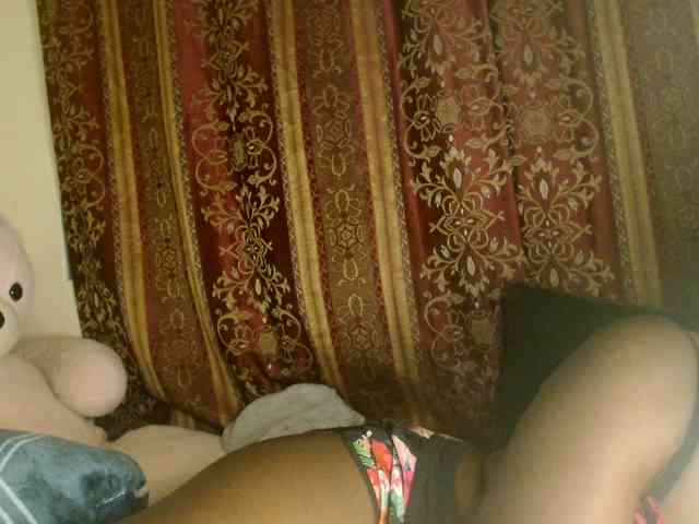 Sexxy-pretty24 webcam