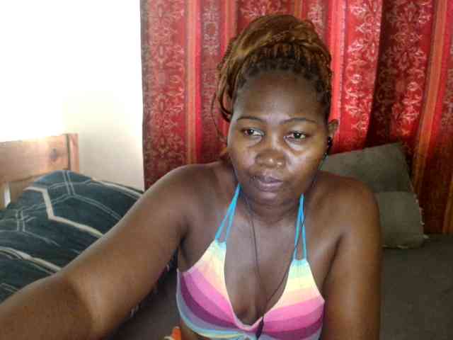 Sexxy-pretty24 webcam