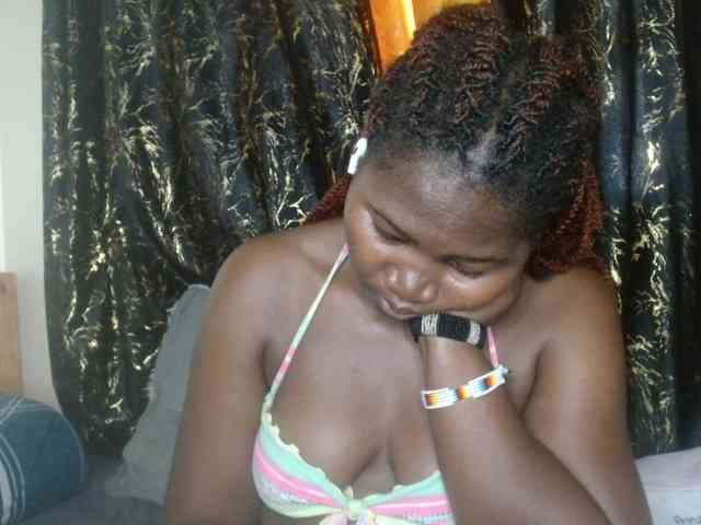 Sexxy-pretty24 webcam