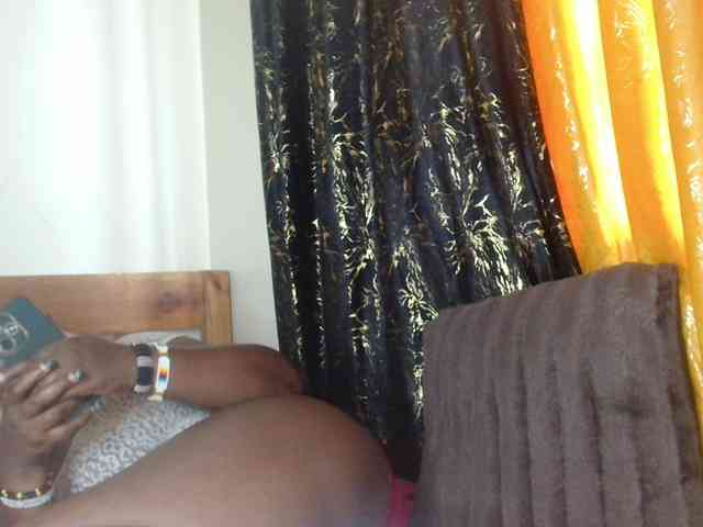 Sexxy-pretty24 webcam