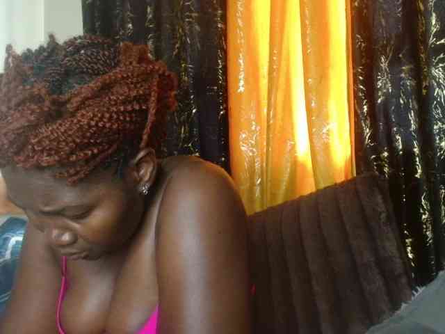 Sexxy-pretty24 webcam