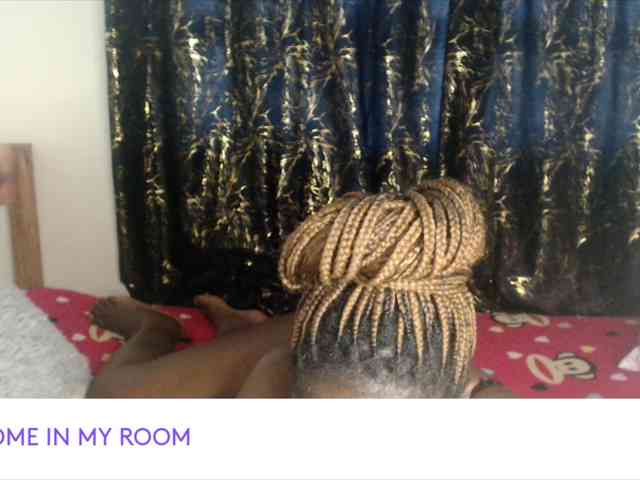 Sexxy-pretty24 webcam