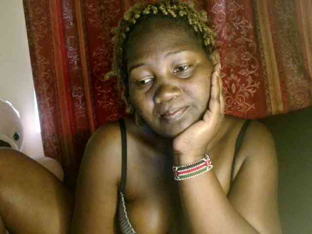 Sexxy-pretty24 webcam
