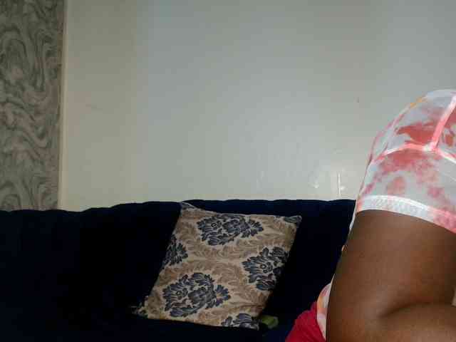 Sexxy-pretty24 webcam