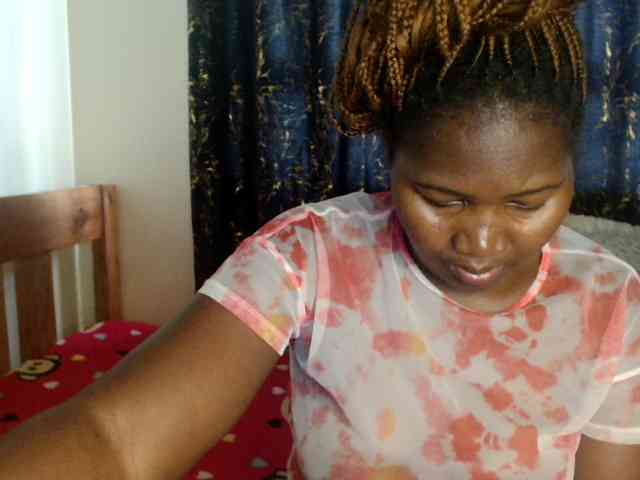 Sexxy-pretty24 webcam