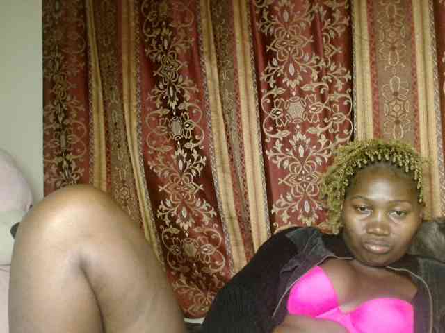 Sexxy-pretty24 webcam
