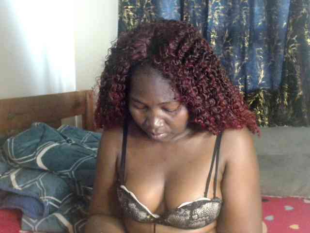 Sexxy-pretty24 webcam