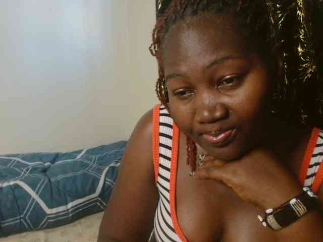 Sexxy-pretty24 webcam