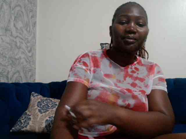 Sexxy-pretty24 webcam