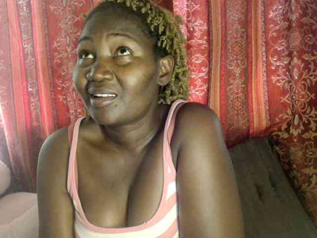 Sexxy-pretty24 webcam