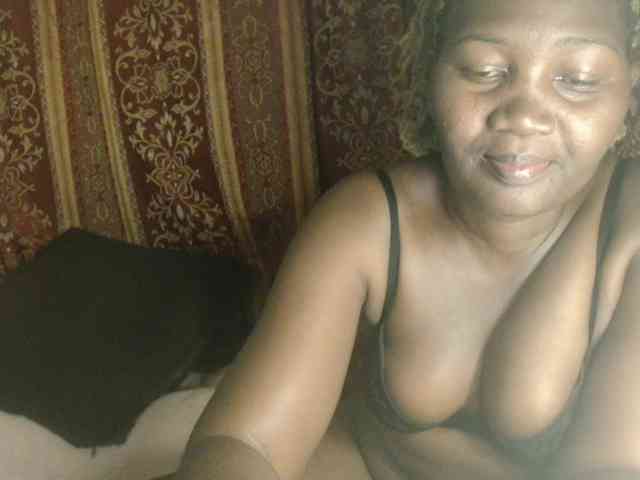 Sexxy-pretty24 webcam