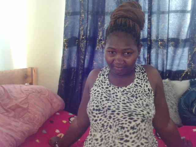 Sexxy-pretty24 webcam