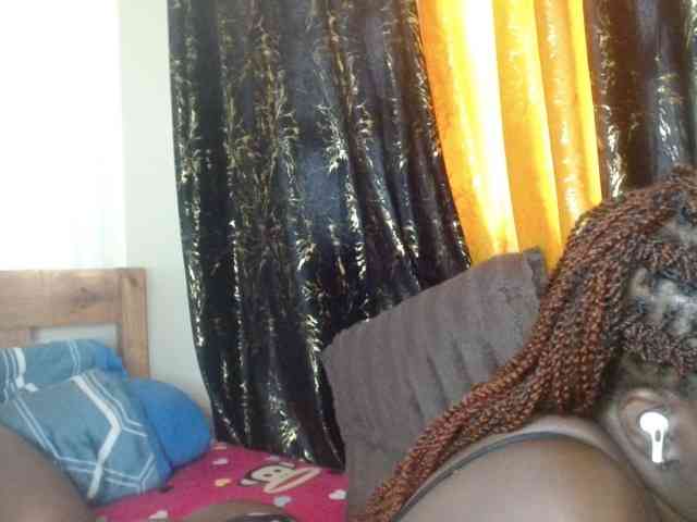 Sexxy-pretty24 webcam