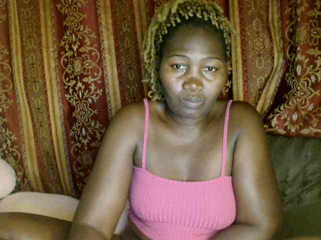 Sexxy-pretty24 webcam