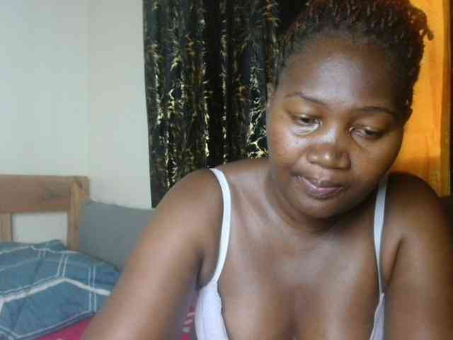 Sexxy-pretty24 webcam