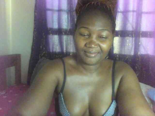 Sexxy-pretty24 webcam