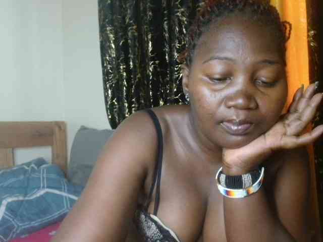 Sexxy-pretty24 webcam