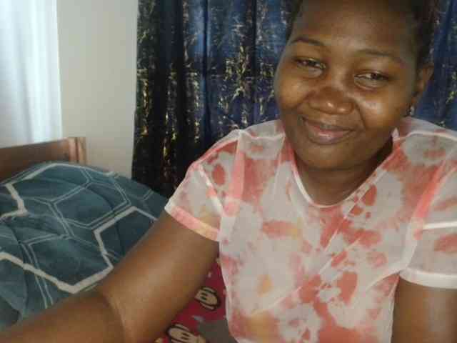 Sexxy-pretty24 webcam