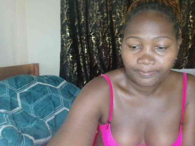 Sexxy-pretty24 webcam