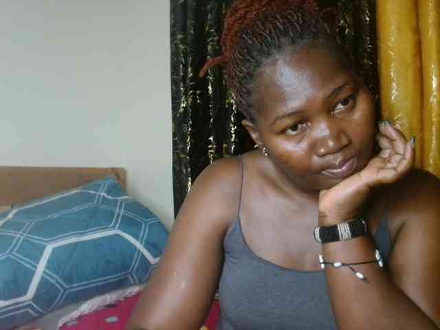 Sexxy-pretty24 webcam