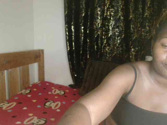 Sexxy-pretty24 webcam