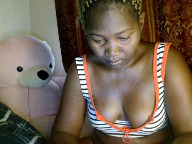 Sexxy-pretty24 webcam