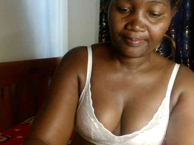 Sexxy-pretty24 webcam