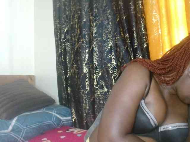 Sexxy-pretty24 webcam