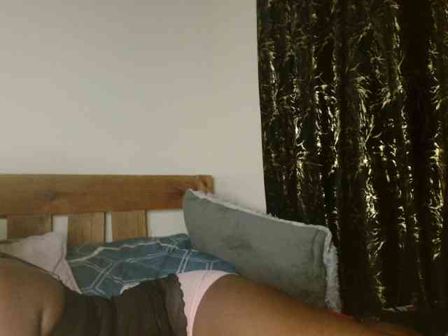 Sexxy-pretty24 webcam