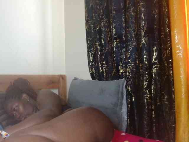 Sexxy-pretty24 webcam