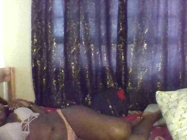 Sexxy-pretty24 webcam