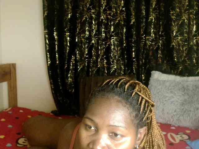 Sexxy-pretty24 webcam