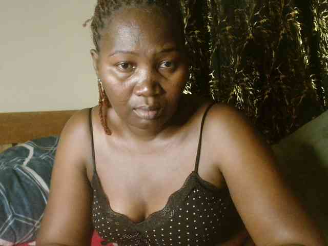 Sexxy-pretty24 webcam