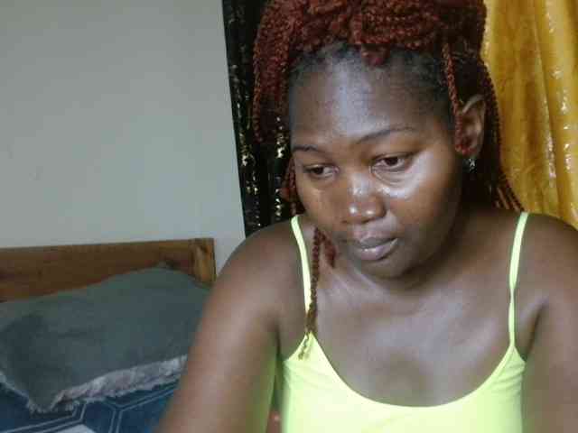 Sexxy-pretty24 webcam