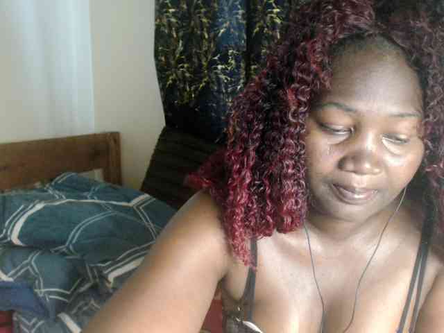 Sexxy-pretty24 webcam