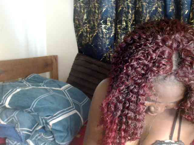 Sexxy-pretty24 webcam