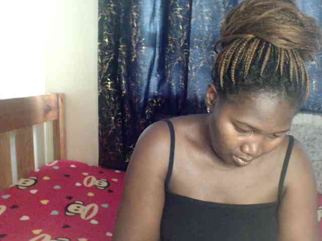 Sexxy-pretty24 webcam